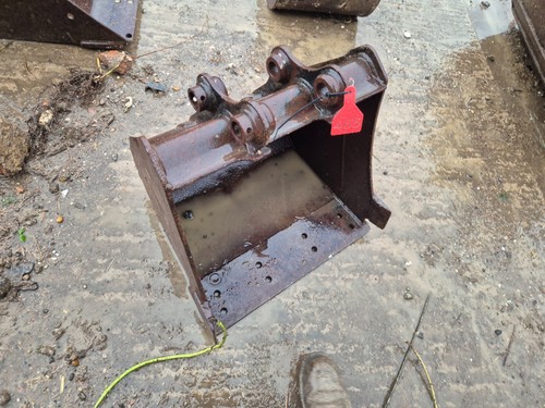 600mm excavator digging bucket - 600mm,