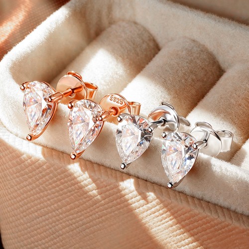 4ct pear cut - cut, moissanite