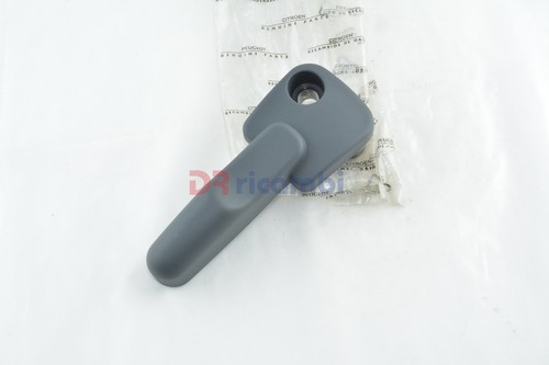 Front left seat lever handle - front,