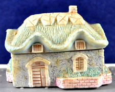 Ceramic Porcelain COUNTRY COTTAGE Mini TRINKET BOX / POT with THATCHED ROOF GC
