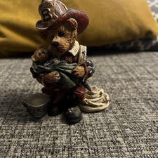 VINTAGE BOYD'S BEARS #2280 ELLIOT THE HERO RESIN FIREFIGHTER FIREMAN FIGURINE 