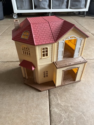 Slyvanian families red roof - slyvanian,