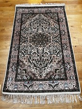 Vintage Hand-Made Hand-Knotted