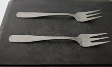 2 X WALKER & HALL David Mellor