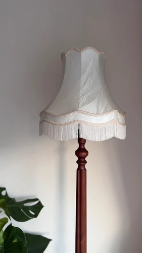 Large vintage silky cream - vintage,