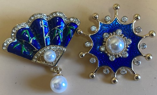 Pair blue enamel pin - a,