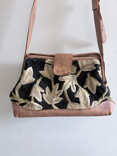 Vintage carpet bags america - vintage,