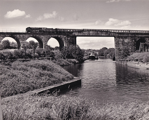 River weaver navigation - river,