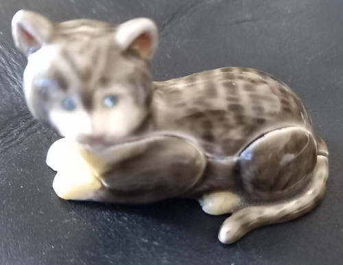 Vintage monet grey tabby cat - vintage,