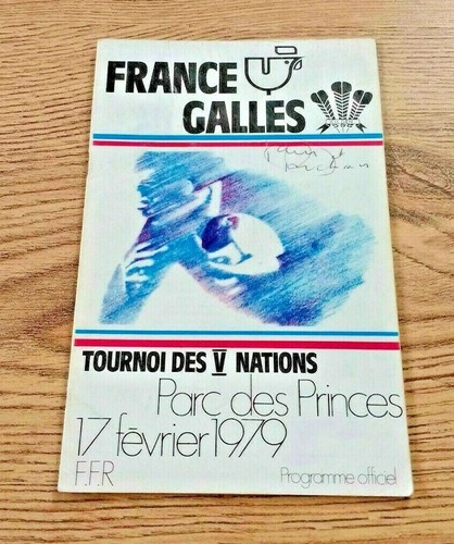 France wales 1979 signed - 1979,