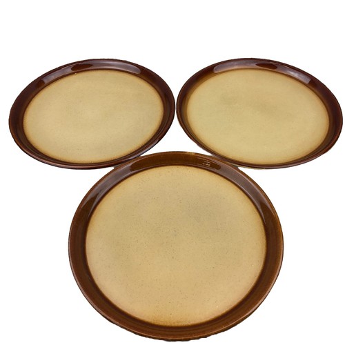 Green x dinner plates - t.g.,