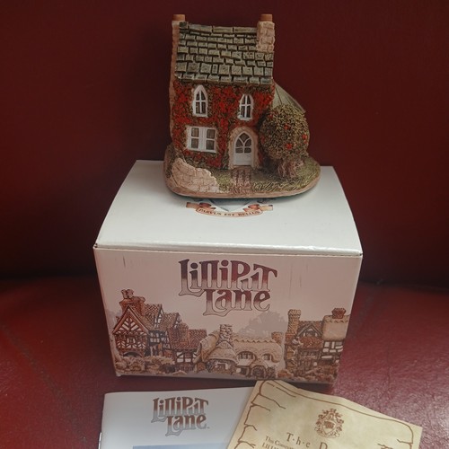 Lilliput lane holly cottage - lilliput,