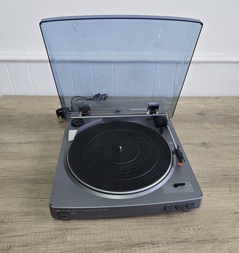 Aiwa record player - record,
