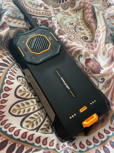Walkie talkie smartphone - 5g,
