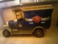 CORGI Classics  PICKFORDS Box