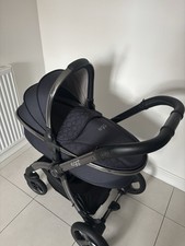 Egg 2 Pram In Quartz &