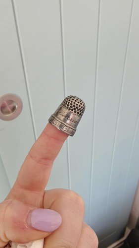 Vintage metal pewter thimble - vintage, metal/pewter