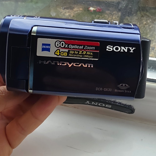 Sony handycam dcr sx30 - sony,