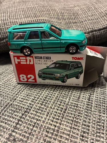 Tomica red box - tomica,