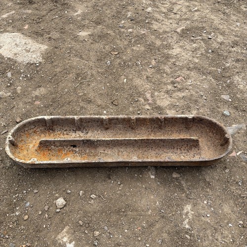 Cast iron pig trough feeder - cast,