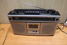 Sanyo M9922L Vintage portable