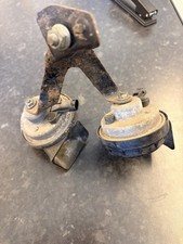 Porsche horn signal - horn,