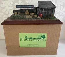 Perfect Settings Digbys Miniature Automobiles Garage Diorama Corgi Swansea 1 /10