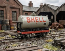 Vintage Tri-ang R11 Shell BP