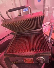 Buffalo commercial grill panini press machine