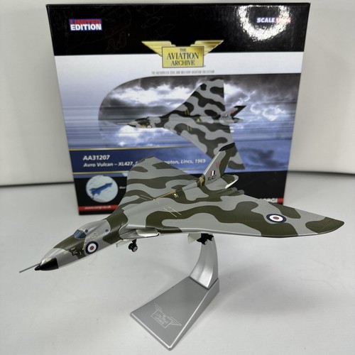 Corgi aviation aa31207 avro - aa31207,