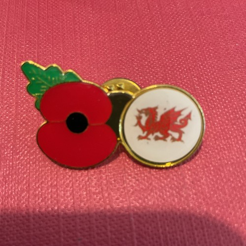 Wales poppy pin badge - wales,
