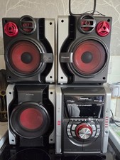 Panasonic SA-AK630 5-CD Stereo System & 2 Speakers  With Subwoofer