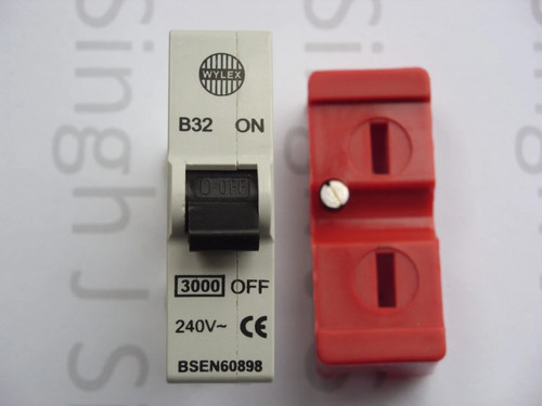Wylex plug amp type - plug, 32