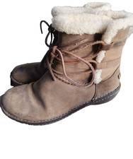 UGG RIANNE  WOMEN'S LEATHER BOOTS BROWN SIZE UK8.5 EU41 - USED IN GOOD CONDITION