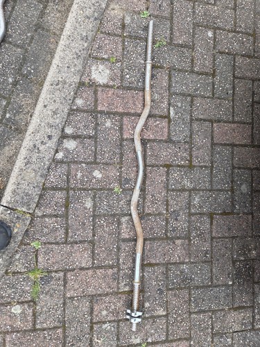 Curl weight bar hole - bar,