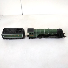 Hornby R855 LNER 4472 Flying Scotsman With Corridor Tender OO Gauge Tested