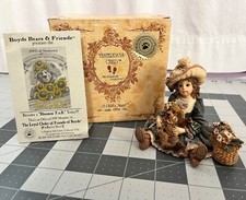 Vintage Meredith with Jacqueline Daisy Chain Boyds Bears Resin Dollstone Retired