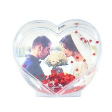 Heart Glitter Snow Globe with