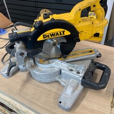 DeWalt DWS773 230V 216mm