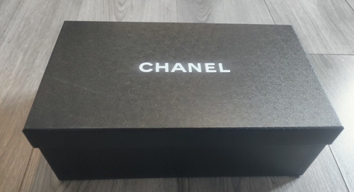 Authentic chanel empty - chanel, black