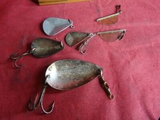 2 VINTAGE HARDY HOGBACK SPOON