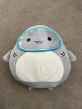 New home needed-Fastpost Gordon The Shark Squishmallows 16 Inch Large Cuddly