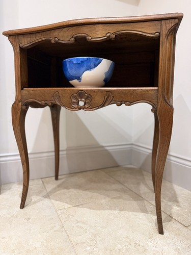 Super french carved - french,