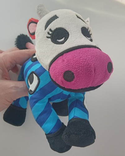 Enesco romero britto - romero, cow
