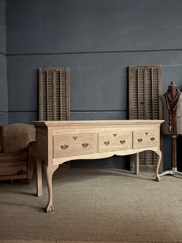 Antique dresser base oak - , /