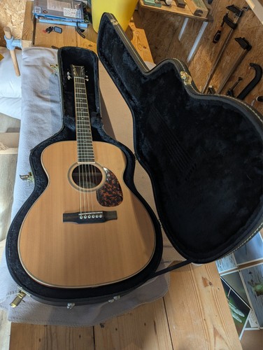 Larrivee mahogany legacy - om-40,