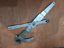 Austin / Rover metro 5 door passenger side rear manual window regulator