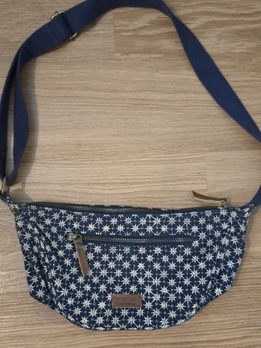 Fat face navy - face, crescent