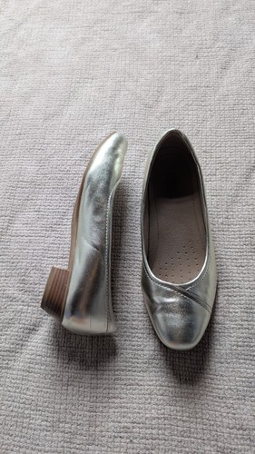 Gold metallic hotter pumps - metallic,