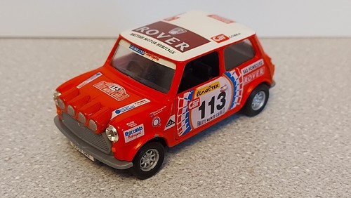 Corgi mini cooper rally - 1/36,